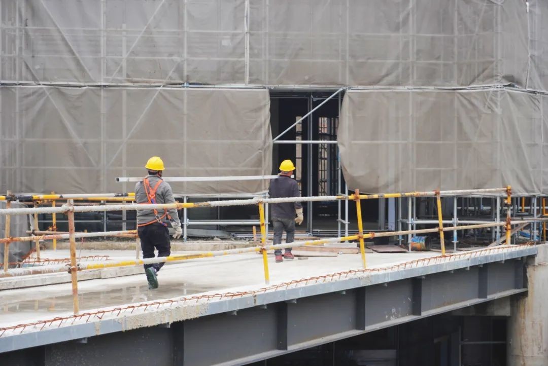 龙华会全部区域完成主体结构封顶 预计第三季度开业