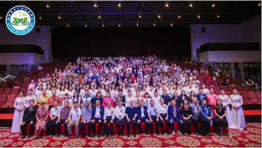 首届健康养生产业发展峰会在京举办