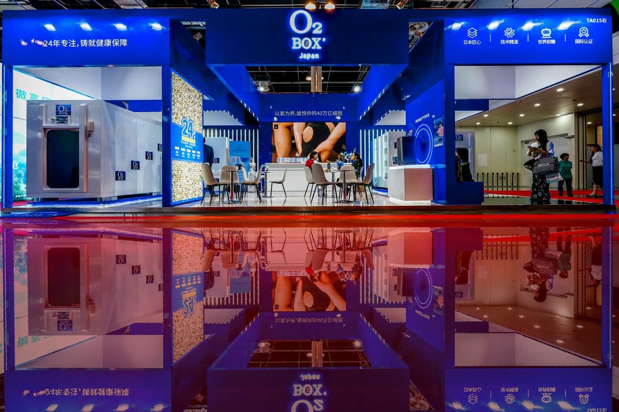 O2BOX新品惊艳亮相，微高压氧舱领军品牌上海国际健康用品展大放异彩