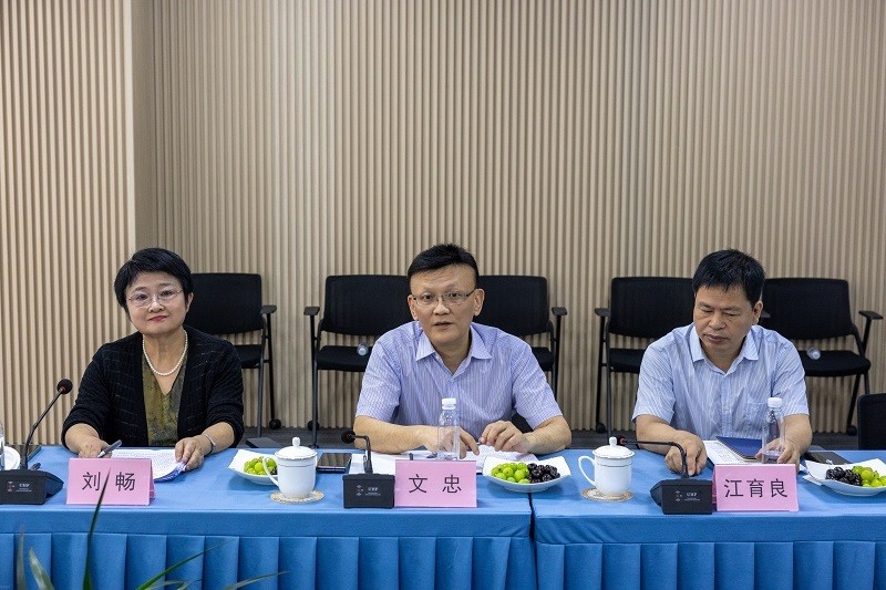 深圳市生态环境局副局长文忠带队赴零碳产业运营中心调研