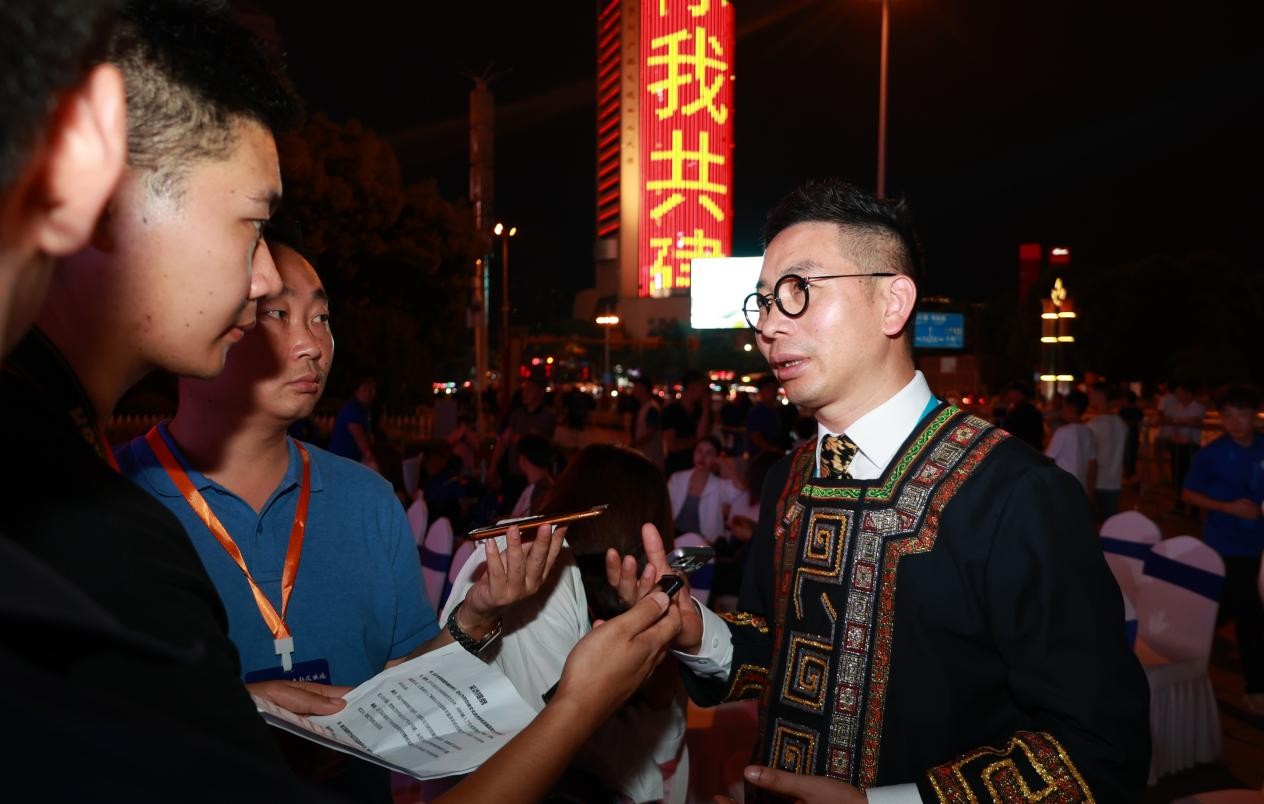 和合仡佬风·多彩民族魂，中国仡佬族服饰文化展演在贵阳隆重举行！